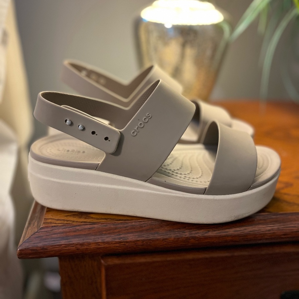 CROCS Women's Beige Platform Sandals